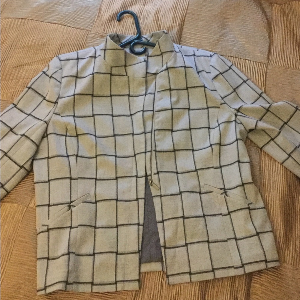 Halogen Jacket Size XL